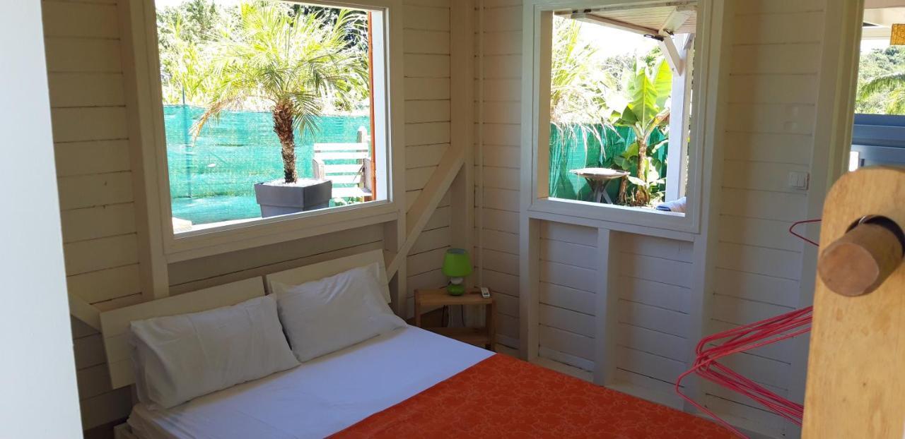 Mini-Villa Entre Montagne Et Mer Goyave Kültér fotó