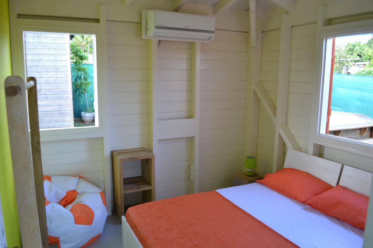 Mini-Villa Entre Montagne Et Mer Goyave Kültér fotó